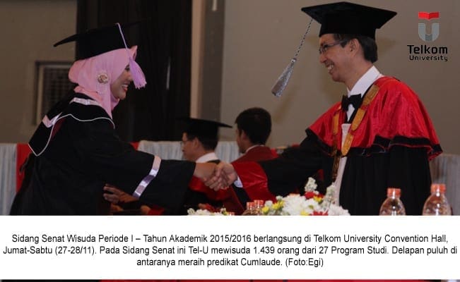 19 Wisudawan FIT raih predikat Cumlaude