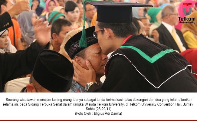 26 Wisudawan D3 Manajemen Informatika raih predikat Cum Laude