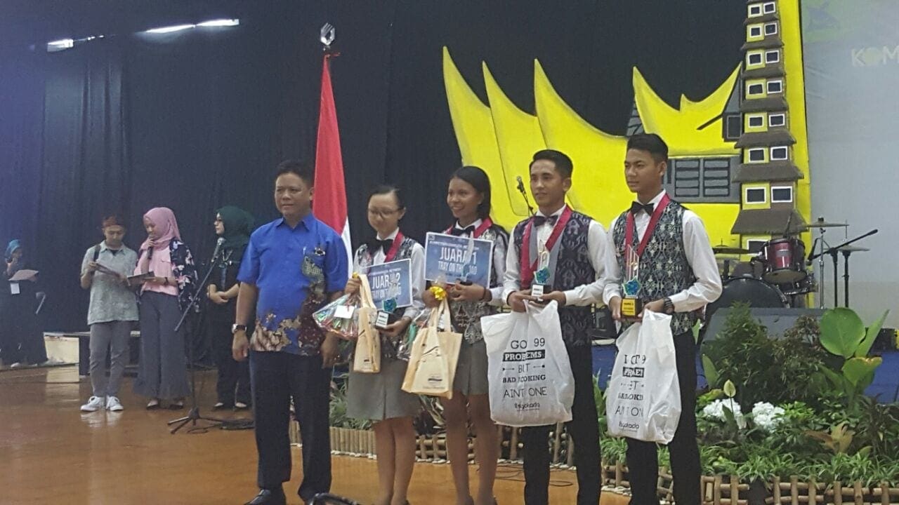 Prodi D3 Perhotelan menjadi juara Kompetisi Pariwisata Indonesia 2018