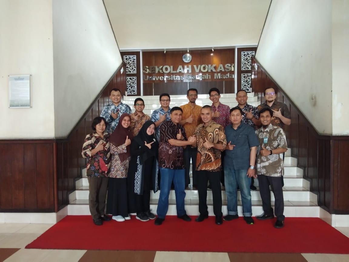 Kunjungan ke Sekolah Vokasi Universitas Gadjah Mada